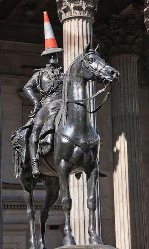 Book your hop-on hop-off sightseeing bus tour in Glasgow, United Kingdom – Official tickets, adjustable routes, and free cancellation in 2025